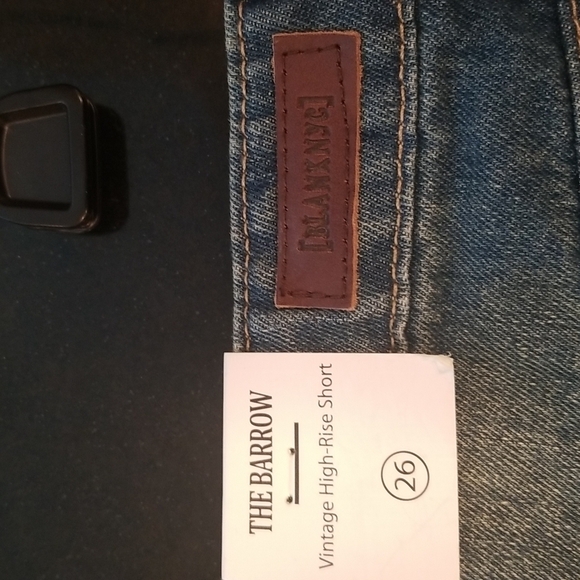 💕BLANKNYC💕 Barrow Vintage Hi Rise Shorts Distressed ~ Let It Be 26 NWT - Picture 10 of 14